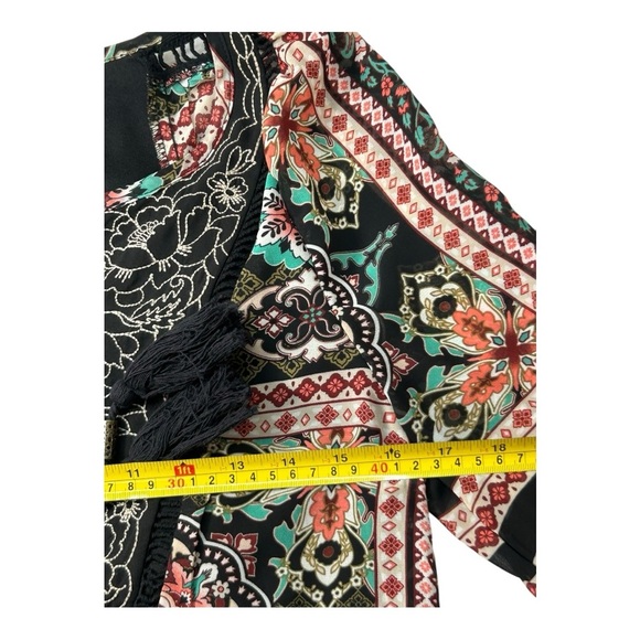 Xhilaration Boho  Dress Size Medium
Beautiful black coral floral print relaxed - Picture 9 of 14